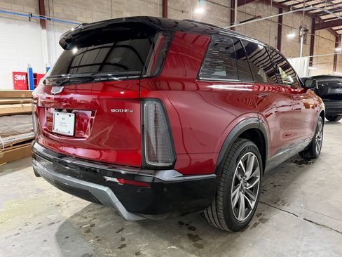 New 2026 Cadillac Vistiq Premium Luxury AWD/4WD image 8