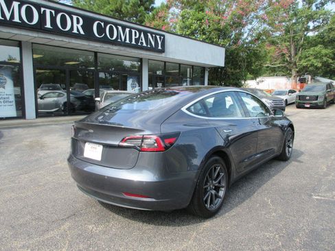 Used 2018 Tesla Model 3 Long Range RWD image 5