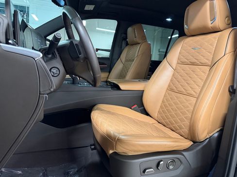 Used 2021 Cadillac Escalade Sport AWD/4WD image 5