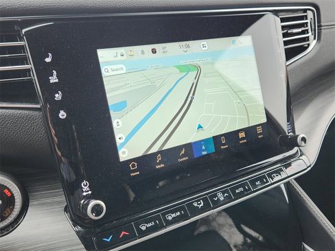 Used 2024 Jeep Wagoneer Series II w/ Flexible Seating Group image 21