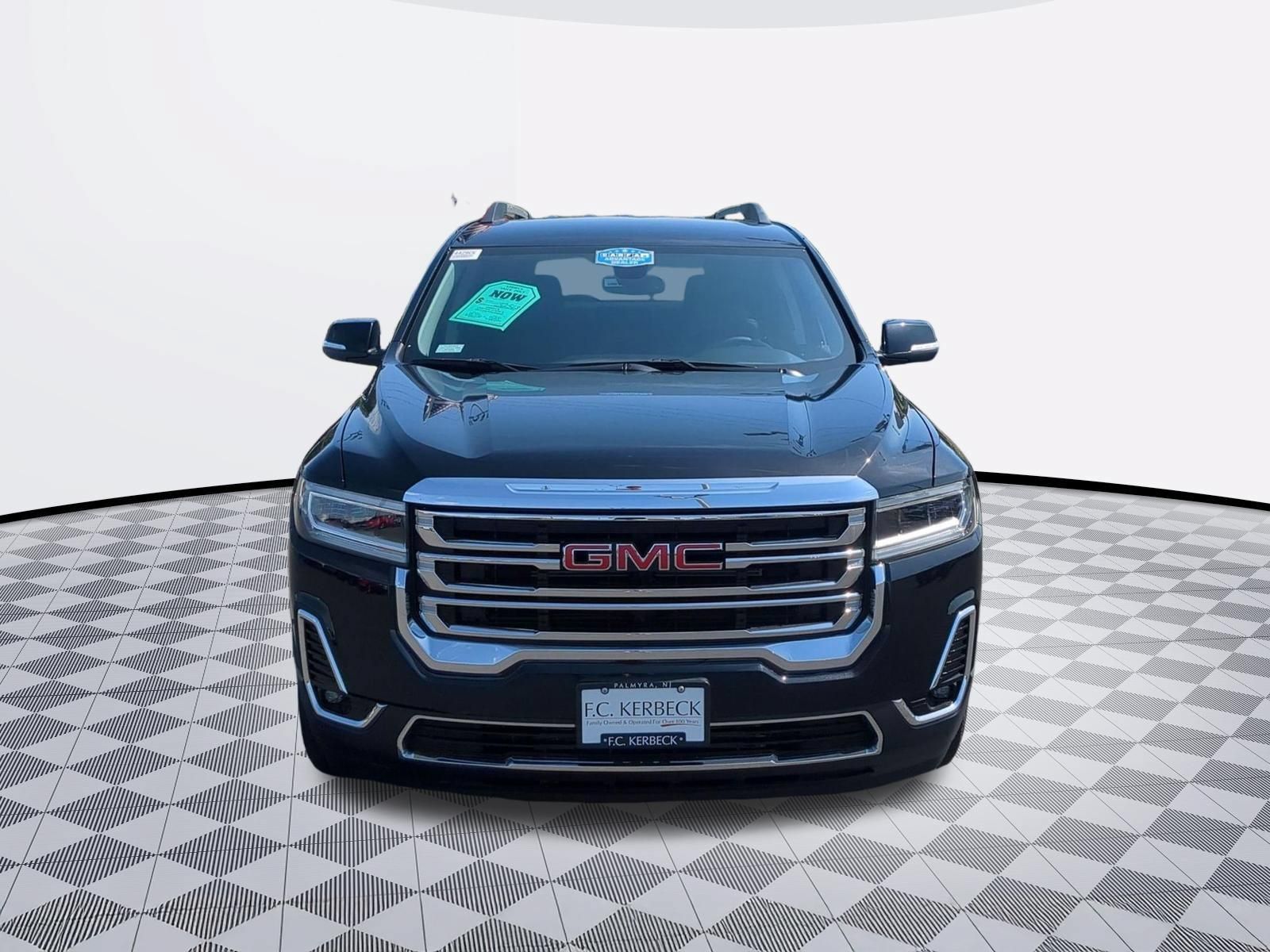 Certified 2023 GMC Acadia SLT w/ Preferred Package FWD image 3