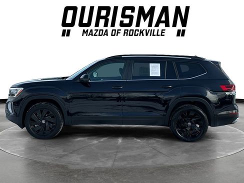 Used 2024 Volkswagen Atlas SE image 3