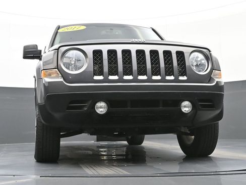 Used 2017 Jeep Patriot Sport image 44