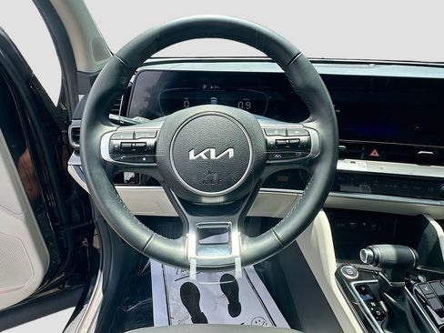 Used 2023 Kia Sportage EX FWD image 11