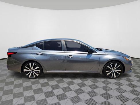 Used 2019 Nissan Altima 2.5 SR w/ SR Premium Package FWD image 6