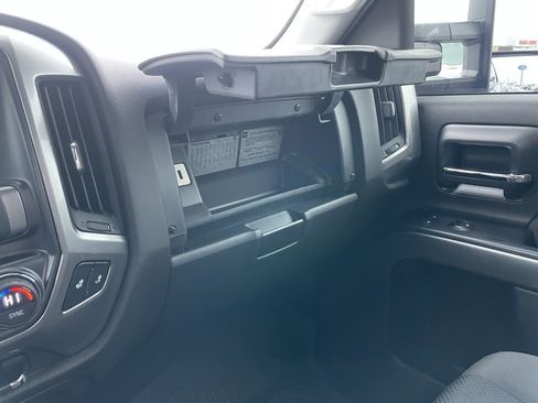 Used 2017 Chevrolet Silverado 3500 LT w/ LT Convenience Package image 51