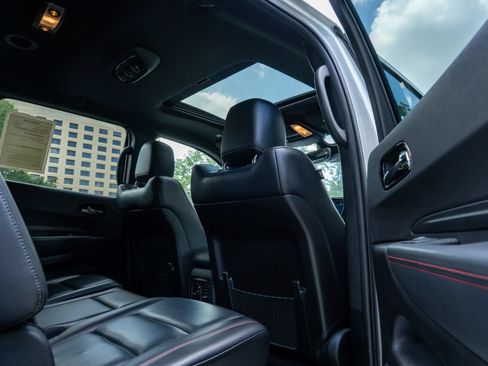 Used 2024 Dodge Durango GT AWD/4WD image 17