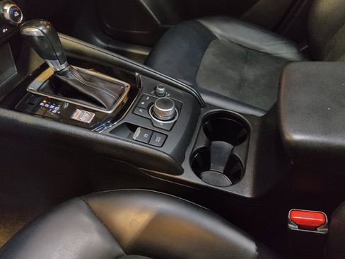 Used 2018 MAZDA CX-5 Touring w/ Preferred Equipment Package image 26