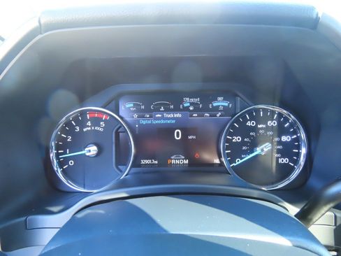 Used 2022 Ford F250 Platinum w/ FX4 Off-Road Package image 30