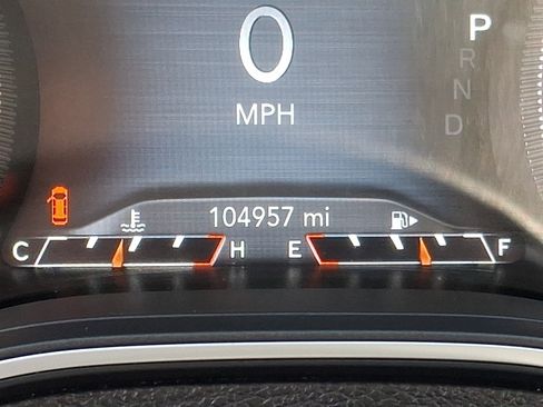Used 2019 Jeep Cherokee Limited w/ Luxury Group AWD/4WD image 21