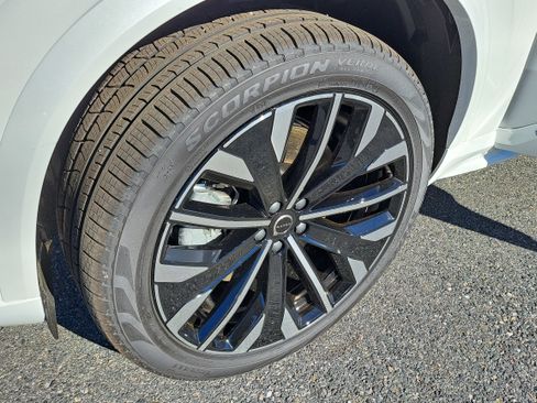 New 2026 Volvo XC90 T8 Ultra image 10