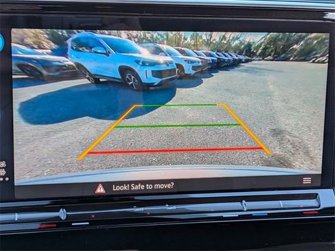 Certified 2024 Volkswagen Atlas Cross Sport SE image 21