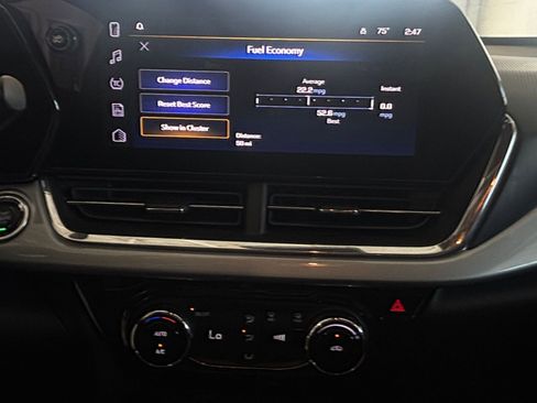 Used 2025 Chevrolet Trax LT image 20