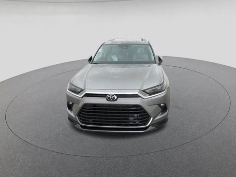 New 2026 Toyota Grand Highlander Limited image 15