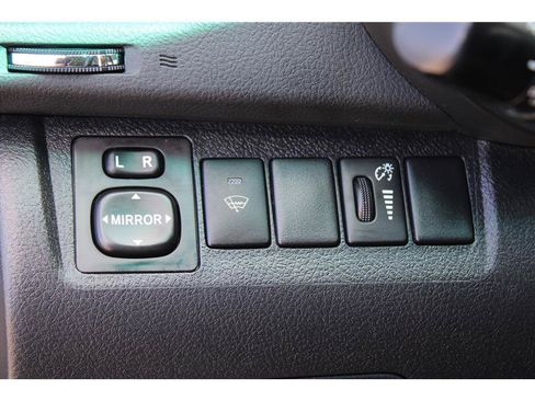 Used 2010 Toyota Highlander SE AWD/4WD image 18