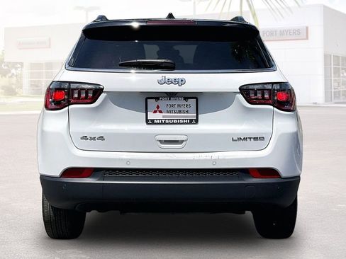 Used 2025 Jeep Compass Limited AWD/4WD image 16