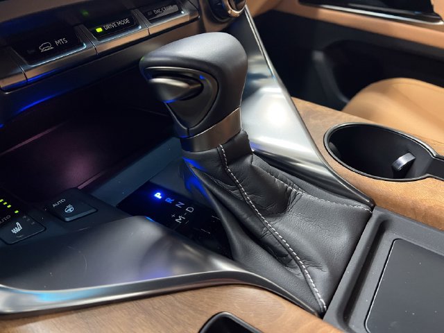 Certified 2025 Lexus LX 600 4WD w/ Accessory Package (2T) image 21