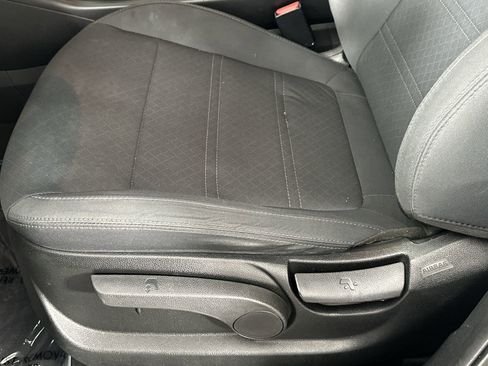 Used 2019 Kia Sorento L image 16