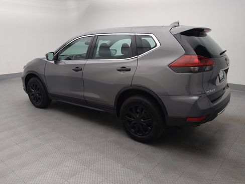Used 2018 Nissan Rogue S AWD/4WD image 3