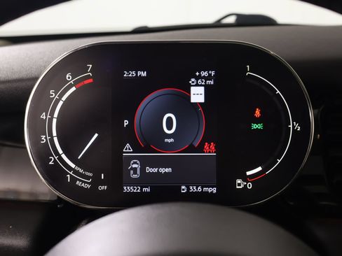 Used 2023 MINI Cooper 2-Door Hardtop FWD image 4