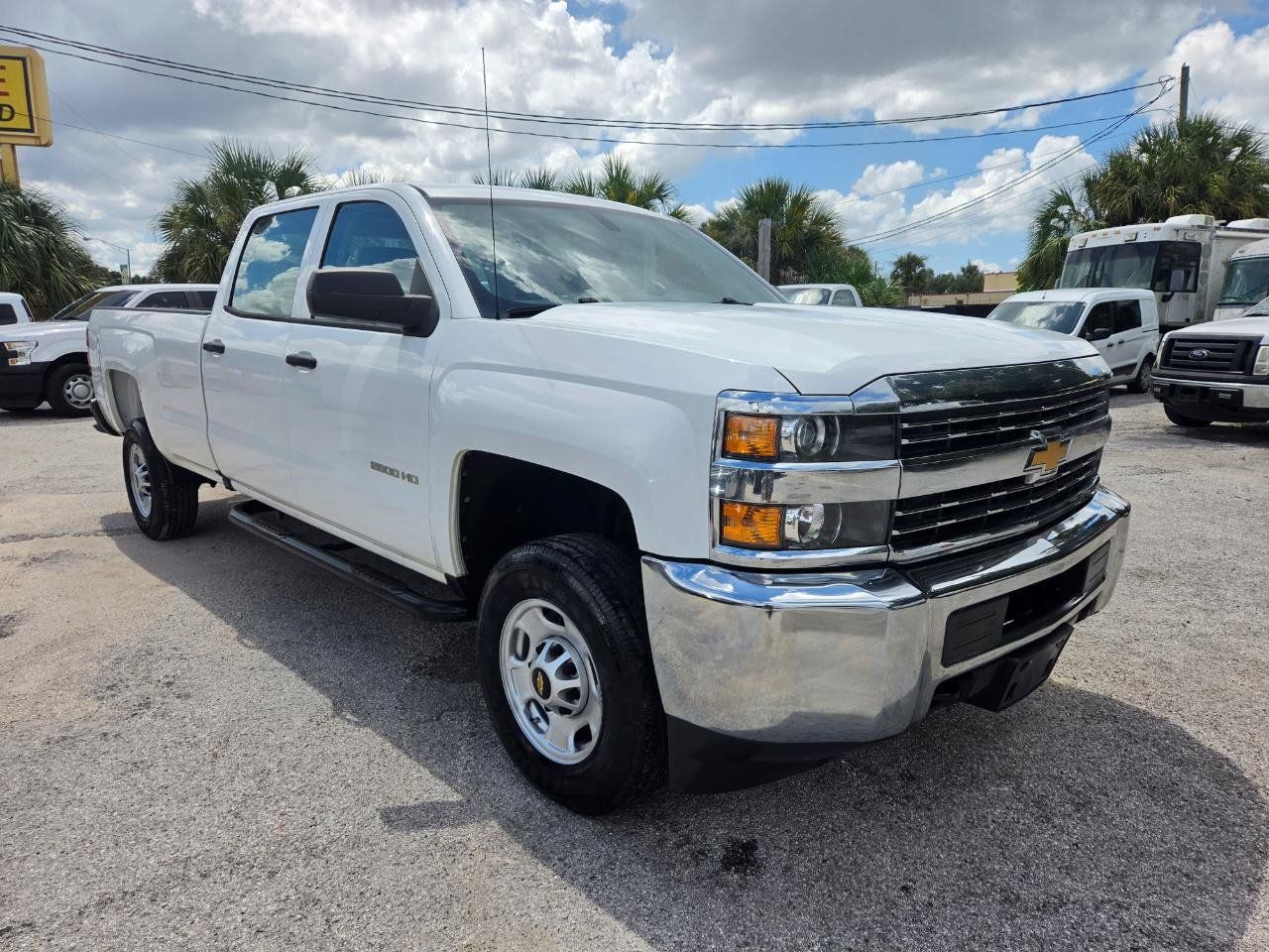 Used 2018 Chevrolet Silverado 2500 W/T RWD image 3