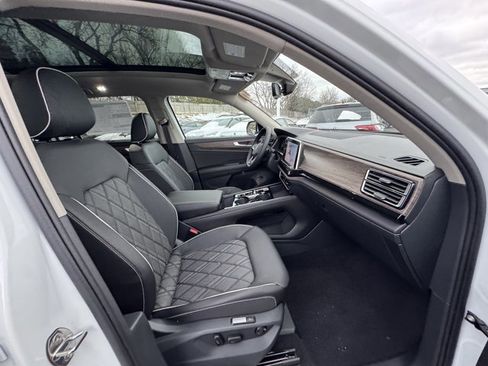 New 2026 Volkswagen Atlas SEL Premium R-Line image 6