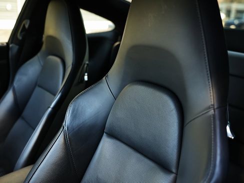 Certified 2019 Porsche 911 Carrera 4S image 21