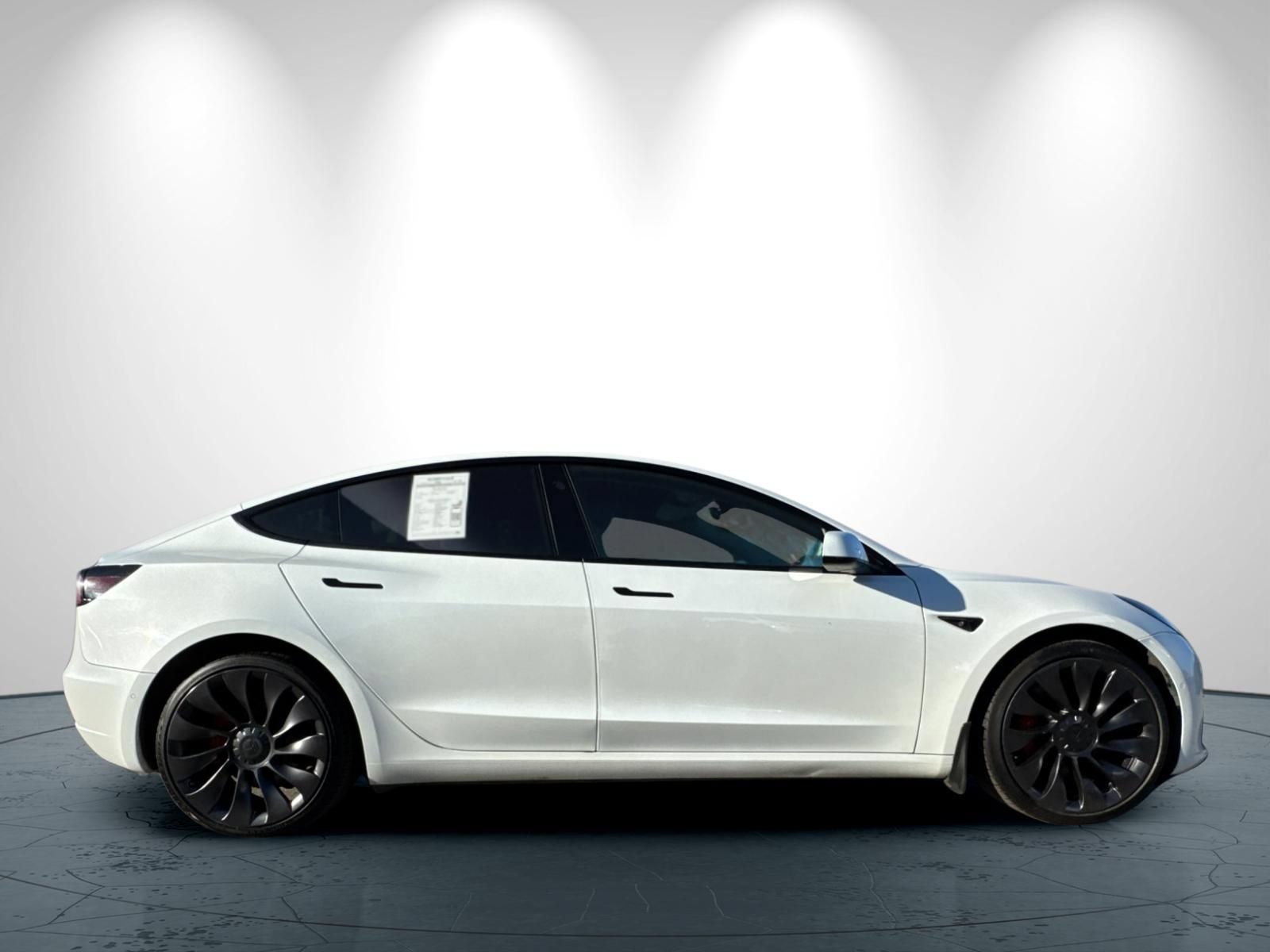 Used 2022 Tesla Model 3 Performance AWD/4WD image 3