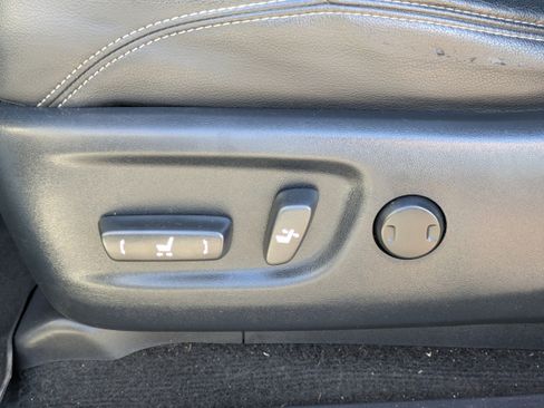 Used 2020 Toyota 4Runner Limited image 22