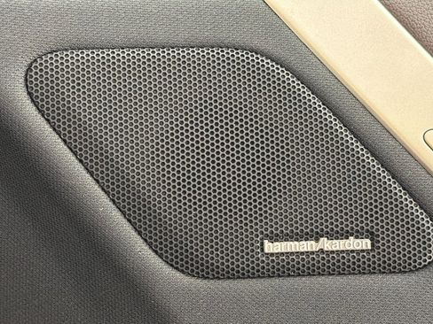 Certified 2023 BMW iX xDrive50 w/ Premium Package image 21