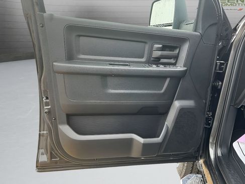 New 2024 RAM 2500 Tradesman w/ Chrome Appearance Group image 10