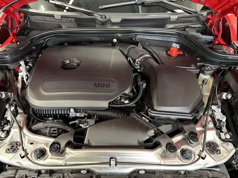 Certified 2025 MINI Cooper 2-Door Hardtop image 8