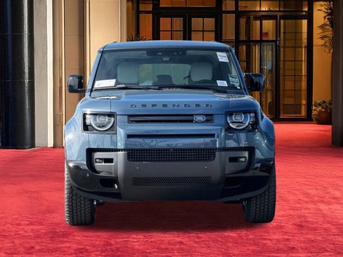 New 2026 Land Rover Defender 110 X-Dynamic SE image 7