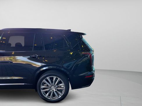Used 2020 Cadillac XT6 Sport image 32