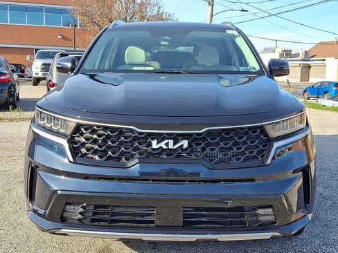 Used 2023 Kia Sorento EX image 2