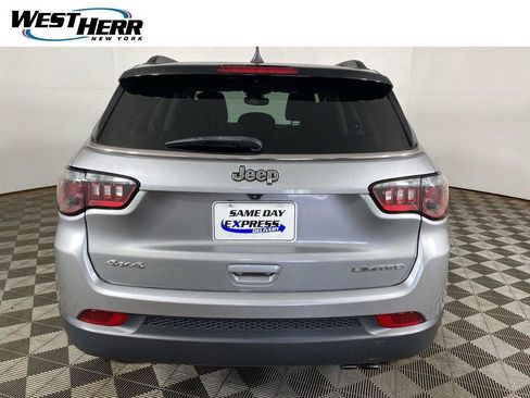 Used 2022 Jeep Compass Limited AWD/4WD image 20