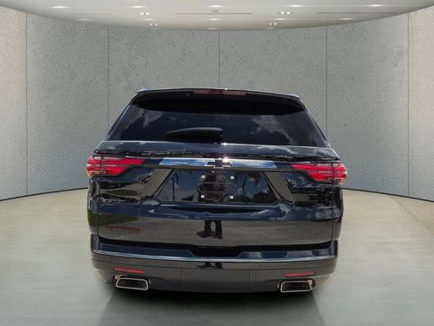 Used 2023 Chevrolet Traverse Premier w/ Redline Edition FWD image 6