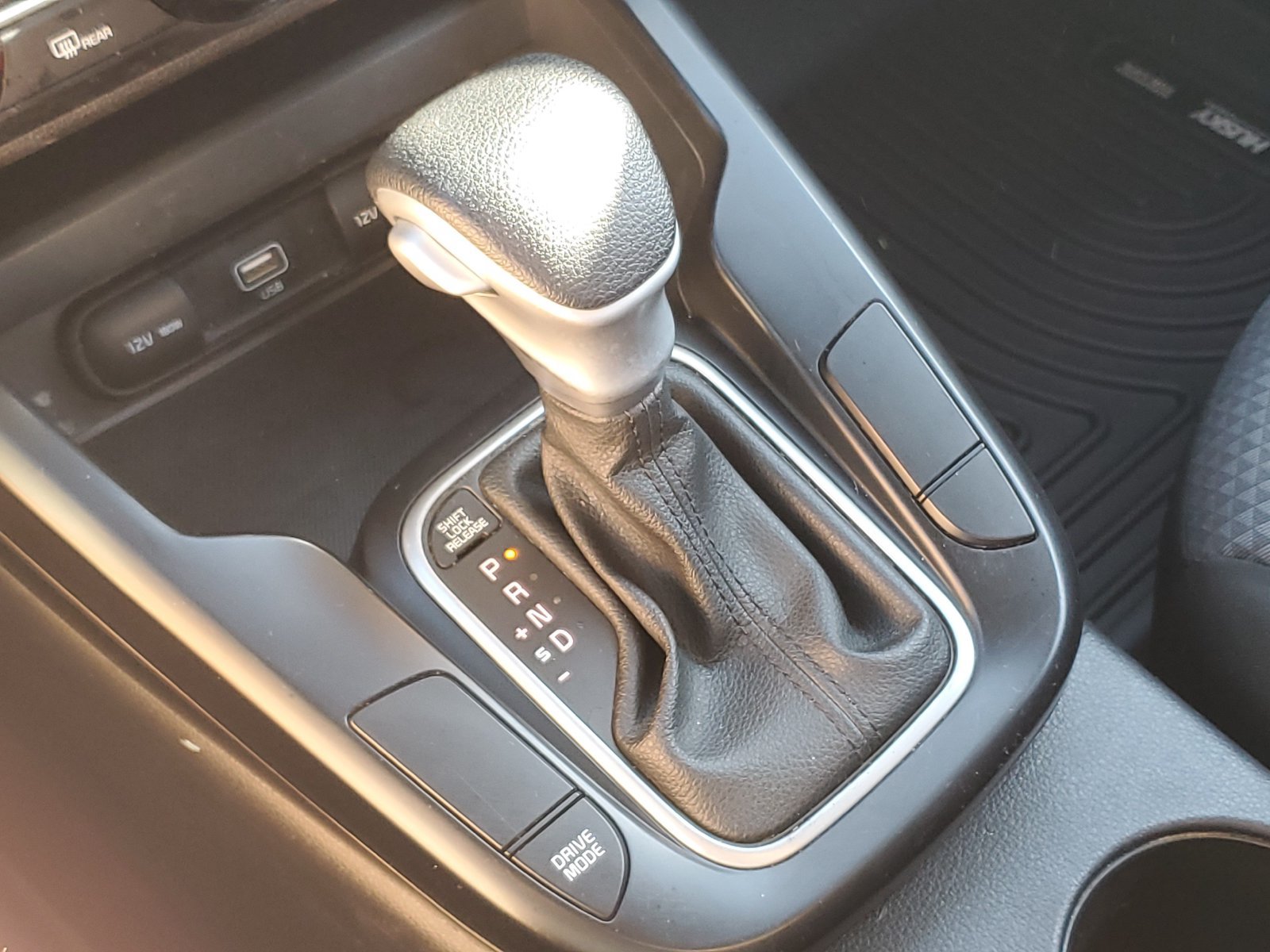 Used 2022 Kia Soul LX FWD image 29