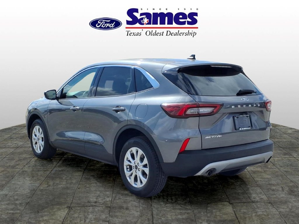 Used 2024 Ford Escape Active w/ Tech Pack #1 AWD/4WD image 6