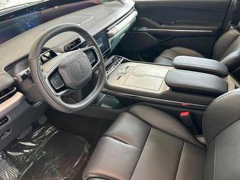 New 2026 Lincoln Navigator Reserve w/ Jet Appearance Package image 9