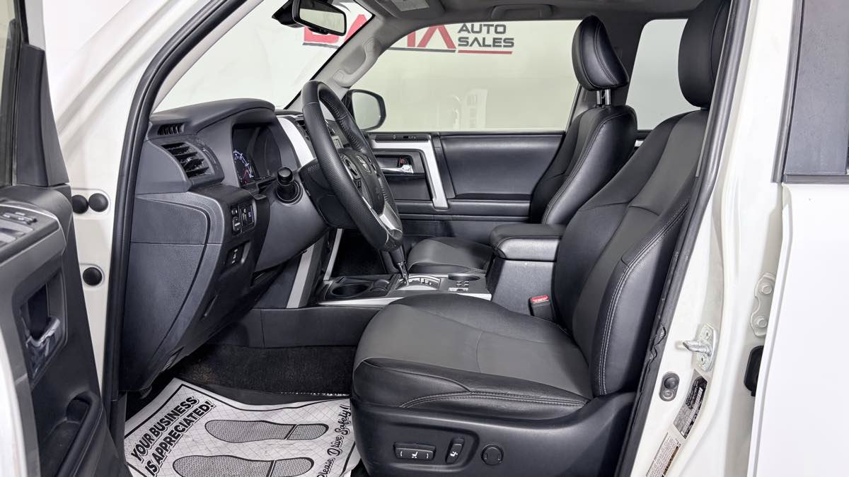 Used 2021 Toyota 4Runner SR5 Premium w/ Moonroof Package RWD image 14