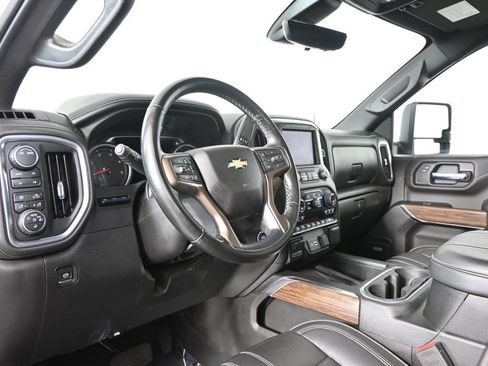 Used 2023 Chevrolet Silverado 3500 High Country AWD/4WD image 23