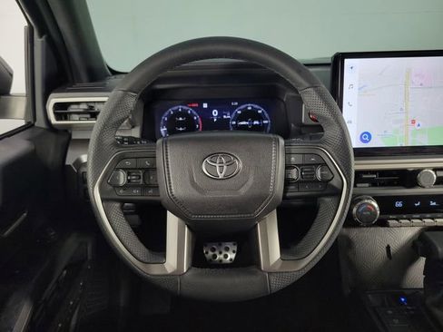 Used 2025 Toyota Tacoma TRD Sport image 25