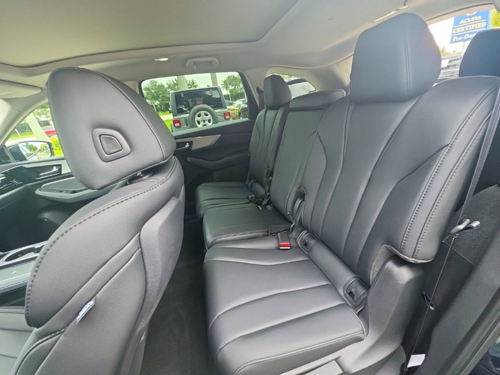 Used 2026 Acura MDX FWD image 33