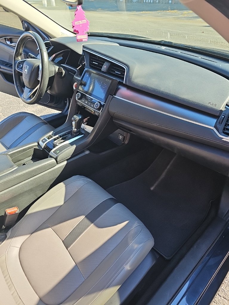 Used 2018 Honda Civic EX-L image 24