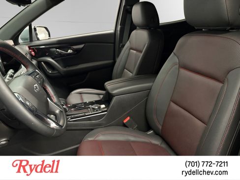 Used 2025 Chevrolet Blazer RS w/ Driver Confidence II Package AWD/4WD image 10