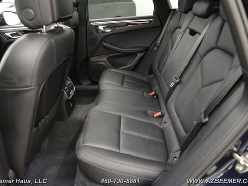 Used 2023 Porsche Macan image 23