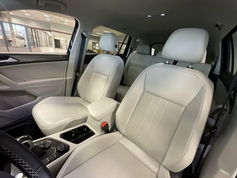 Used 2023 Volkswagen Tiguan SE image 10