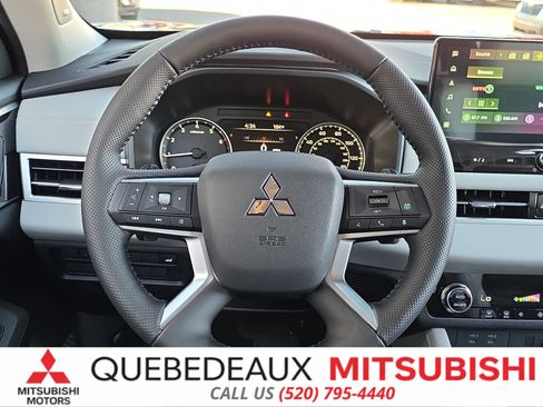 New 2026 Mitsubishi Outlander SE FWD image 13