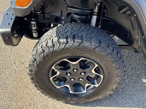 Used 2023 Jeep Wrangler Unlimited Rubicon 4xe w/ Steel Bumper Group image 9